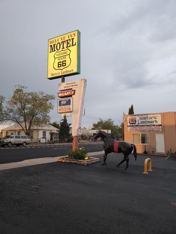 Deluxe Inn Seligman Exteriér fotografie