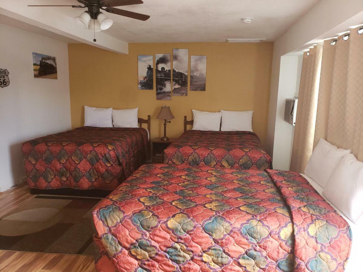 Deluxe Inn Seligman Exteriér fotografie